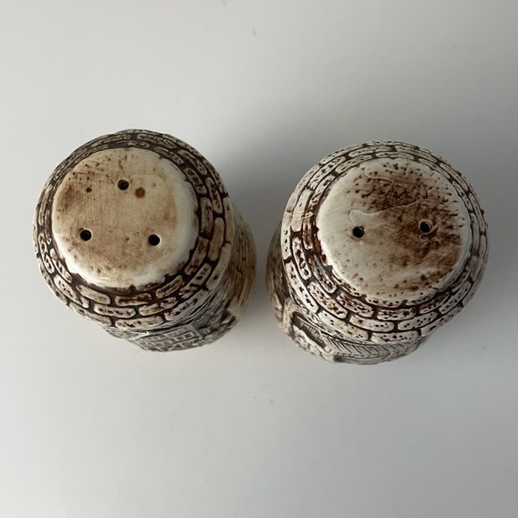 Vintage Country Charm Large Salt and Pepper Shakers - Picture 2 of 14